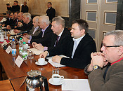 Rozmowy związkowców z delegacją rządową/ fot. Jeremi Astaszow / ŚUW