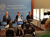 Minister Rafalska: rządowi zależy na kompromisie